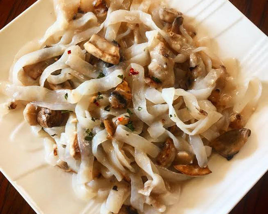 Garlic Mushroom "Cream" Sauce Miracle Fettuccine