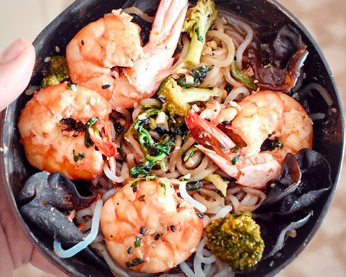Shirataki Shrimp Noodle Stir Fry
