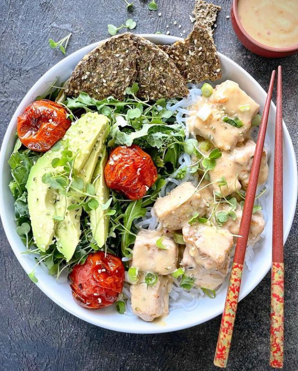 BANG BANG Tofu Salad Bowl