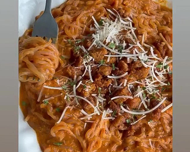 Creamy Roasted Red Pepper Pasta Recipe