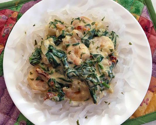 Shrimp with Sun Dried Tomatoes and Spinach in Vodka Cream Sauce