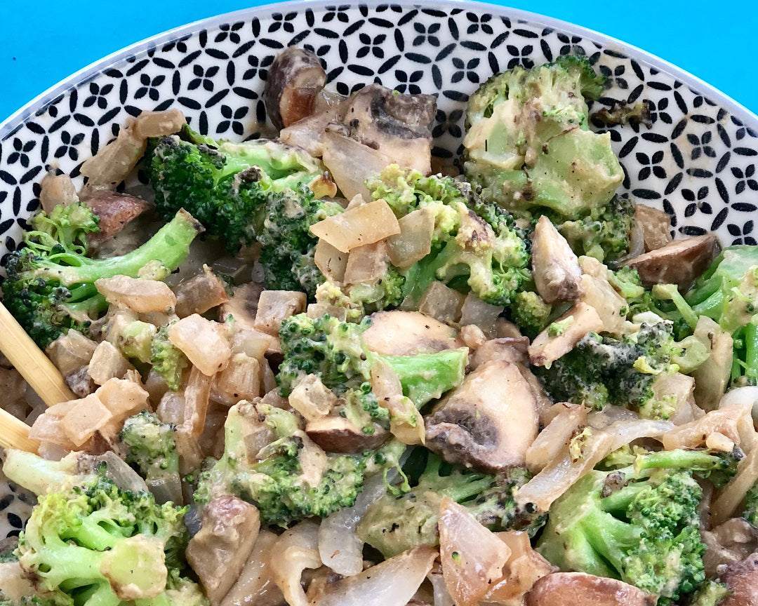 Broccoli and Hummus Pasta