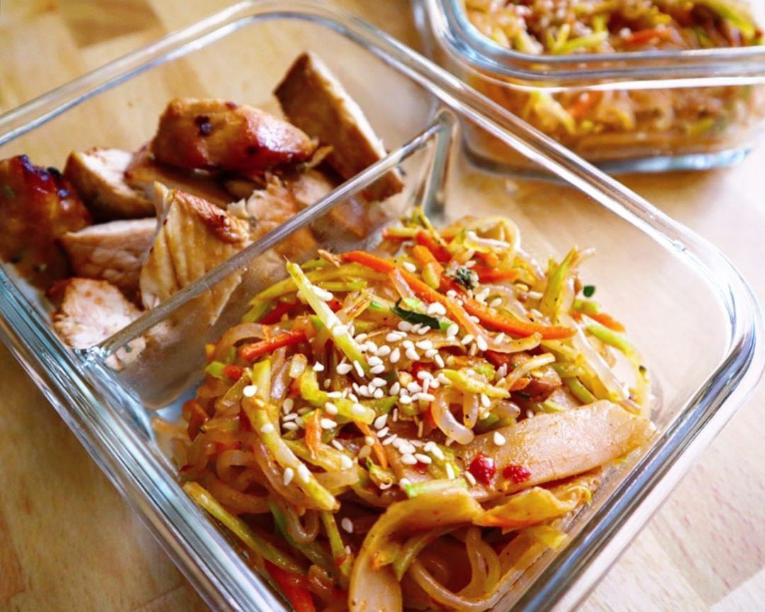 Shirataki Thai Noodles & Sesame Ginger Chicken
