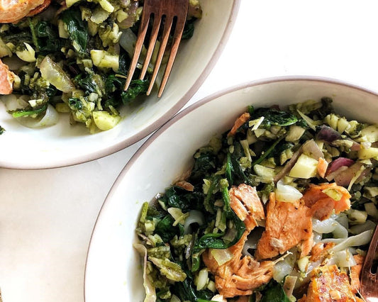 Spinach Walnut Parmesan Pesto Fettuccine with Salmon