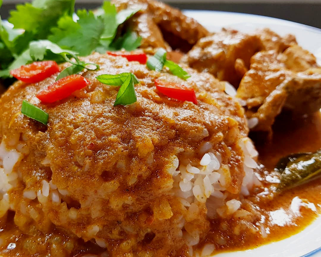 Curry Chicken with Miracle Rice